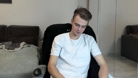 taylor fox online show from January 2025 05:28:02 PM