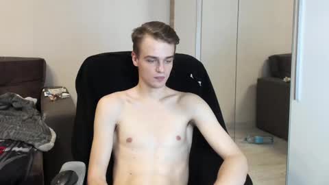 taylor fox online show from March 2025 05:29:01 PM