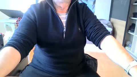 rolandloser1000 online show from February 2025 08:40:02 AM