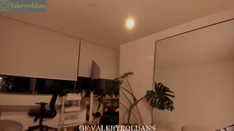 Valery Roldans online show from February 2026 01:15:02 AM