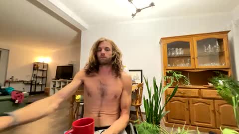 Rollinintheweeds online show from September 2025 12:54:01 PM