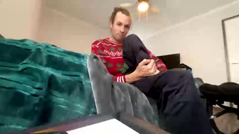 Rollinintheweeds online show from December 2025 06:36:02 PM