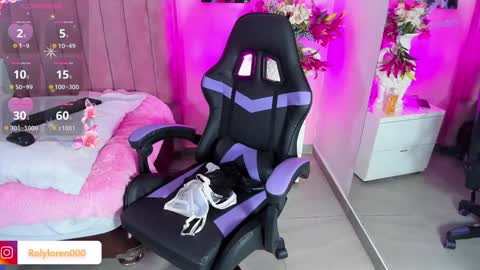 Snapshot of rolyloren chatting on December 2024 03:17:01 PM Marcela online show from December 2024 03:17:01 PM