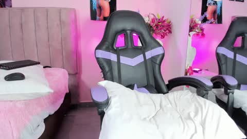 Snapshot of rolyloren chatting on January 2025 02:29:01 AM Marcela online show from January 2025 02:29:01 AM