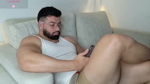 Roman Lux online show from November 2025 07:42:02 AM