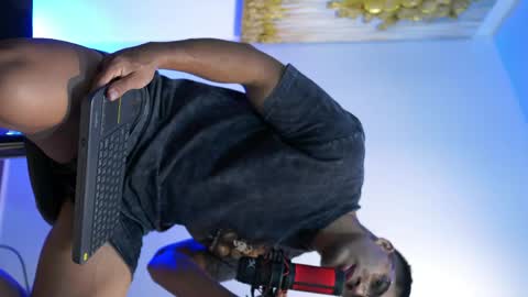 romano_kentt12 online show from May 2026 11:43:01 PM