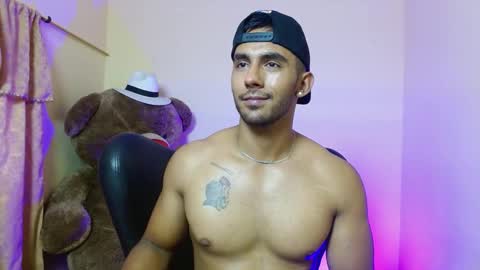 Roman online show from February 2025 08:13:01 PM