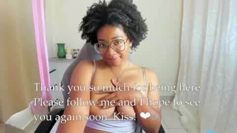 Snapshot of romantic_stargirl chatting on June 2026 03:25:01 AM Is A Belle online show from June 2026 03:25:01 AM