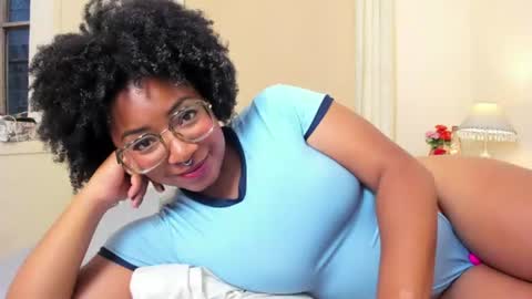 Snapshot of romantic_stargirl chatting on August 2026 10:54:01 AM Is A Belle online show from August 2026 10:54:01 AM