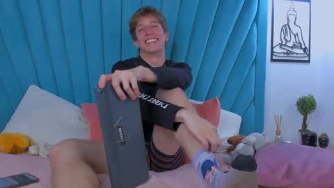 Snapshot of romeo_ricci1 chatting on January 2025 07:21:02 PM Romeo Ricci online show from January 2025 07:21:02 PM