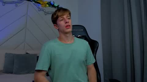 Snapshot of romeo_ricci1 chatting on December 2025 05:26:02 AM Romeo Ricci online show from December 2025 05:26:02 AM