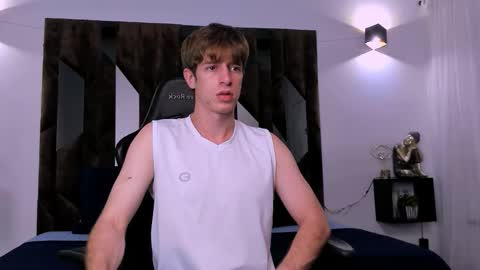 Snapshot of romeo_ricci1 chatting on January 2026 05:37:01 PM Romeo Ricci online show from January 2026 05:37:01 PM