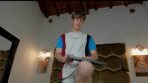 Romeo Ricci online show from February 2026 10:32:02 PM