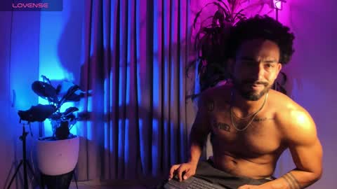 R O M E O  online show from September 2025 05:51:02 AM