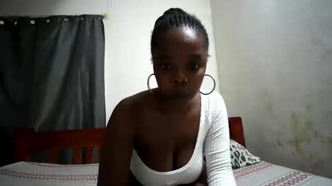 Snapshot of romy_cobel chatting on January 2025 01:22:02 PM Romy Cobel online show from January 2025 01:22:02 PM