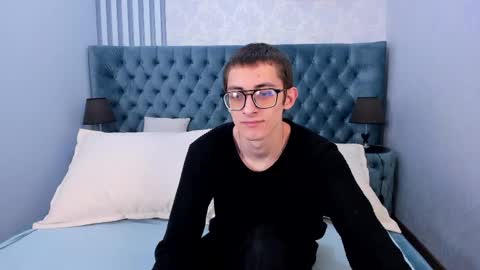 ronbevs online show from April 2026 07:36:02 PM