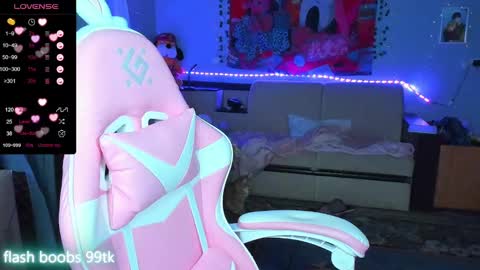 Snapshot of roniya_v chatting on January 2025 06:12:02 PM Spicy lady Kristy online show from January 2025 06:12:02 PM