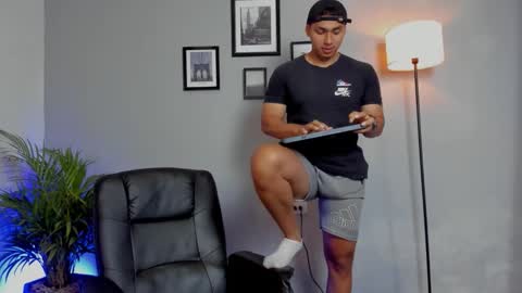 RonnieCanford online show from January 2026 02:44:01 PM