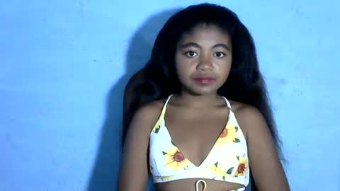 Snapshot of ronny_angel chatting on June 2026 05:07:01 AM Xena online show from June 2026 05:07:01 AM