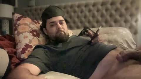 Snapshot of ronnyvzla2 chatting on December 2024 06:54:02 PM Ronny Smokey online show from December 2024 06:54:02 PM