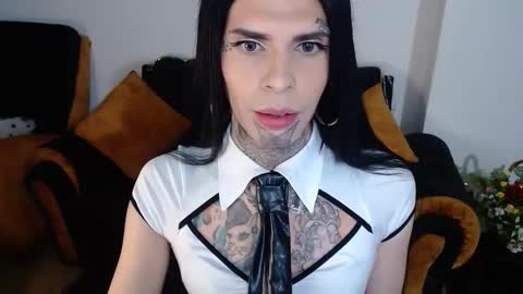 herreraisa offical online show from September 2025 02:02:01 AM