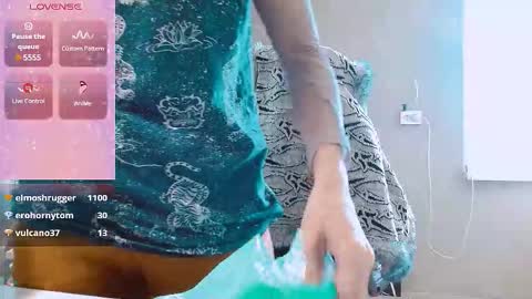 rosa843850 online show from November 2025 12:04:01 PM