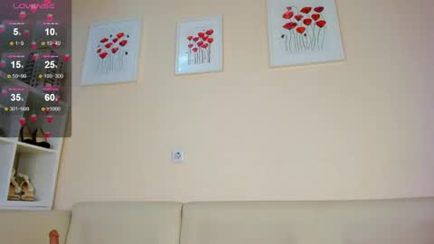 Snapshot of rosa_mariposa_ chatting on January 2025 10:02:01 PM Rosa online show from January 2025 10:02:01 PM