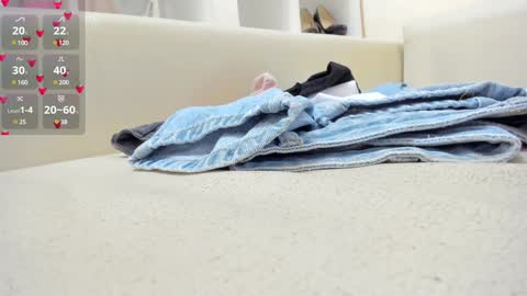 Snapshot of rosa_mariposa_ chatting on February 2025 01:09:02 PM Rosa online show from February 2025 01:09:02 PM