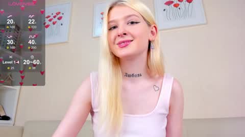 Snapshot of rosa_mariposa_ chatting on February 2025 10:47:02 AM Rosa online show from February 2025 10:47:02 AM