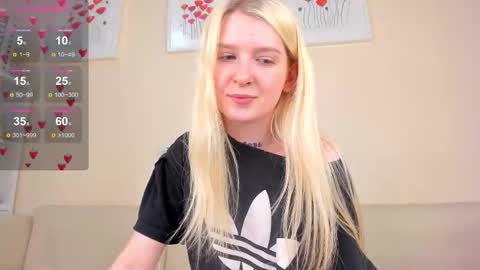 Snapshot of rosa_mariposa_ chatting on February 2025 06:37:02 PM Rosa online show from February 2025 06:37:02 PM