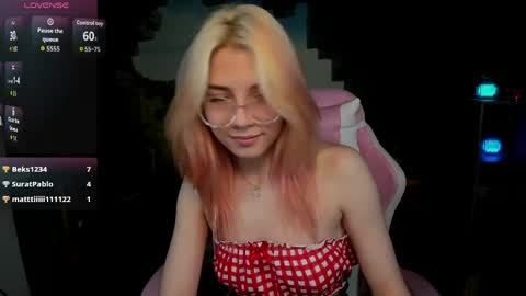 Snapshot of rosahayes chatting on April 2026 12:29:02 PM Call me Rosa online show from April 2026 12:29:02 PM