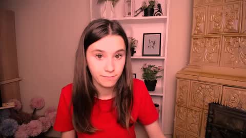 Snapshot of rosalais_ chatting on May 2026 10:36:01 AM Rose online show from May 2026 10:36:01 AM