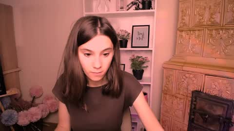 Snapshot of rosalais_ chatting on June 2026 06:52:02 AM Rose online show from June 2026 06:52:02 AM