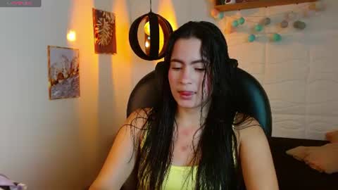 Snapshot of rosaliea chatting on June 2026 04:37:01 AM R O S A L I A online show from June 2026 04:37:01 AM