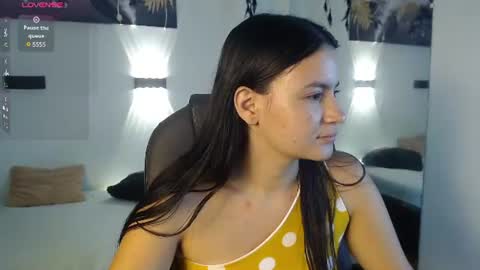 Snapshot of rosaliea chatting on June 2026 01:41:01 AM R O S A L I A online show from June 2026 01:41:01 AM