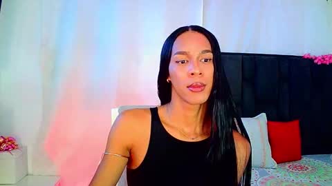 Snapshot of rosalindasexy chatting on December 2025 03:23:02 AM Rosalinda online show from December 2025 03:23:02 AM