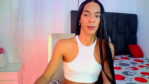 Snapshot of rosalindasexy chatting on February 2026 02:53:01 AM Rosalinda online show from February 2026 02:53:01 AM