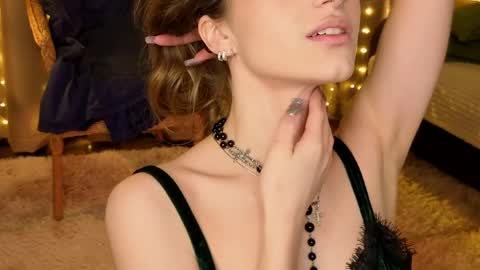 Kylie online show from April 2026 06:08:02 PM