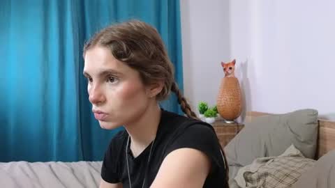 Snapshot of rosalvaulman chatting on July 2026 06:03:02 PM Kylie online show from July 2026 06:03:02 PM