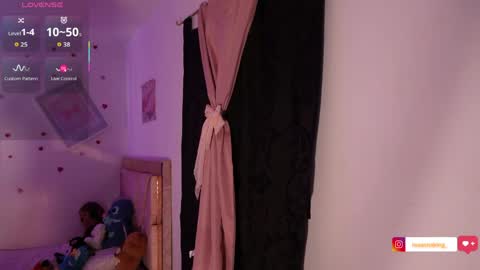 Snapshot of rosannaking chatting on May 2026 02:17:01 AM Aleja online show from May 2026 02:17:01 AM
