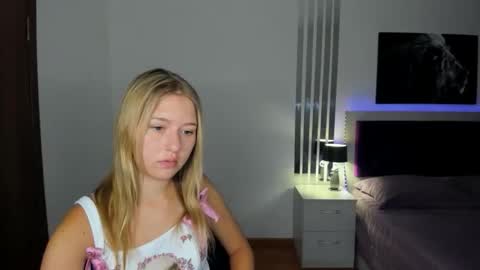 RosaRising online show from May 2026 09:25:02 AM