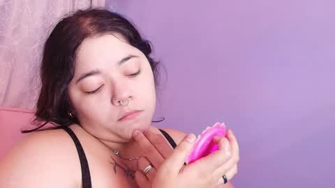 Snapshot of rose_barbara chatting on December 2024 12:05:02 PM Barbara rose online show from December 2024 12:05:02 PM