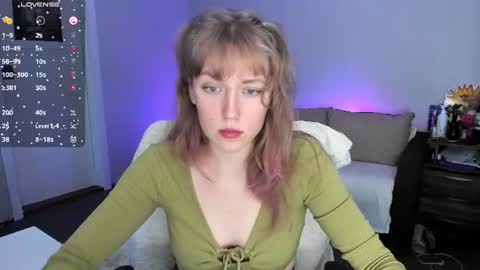 Snapshot of rose_brooks chatting on June 2026 07:45:01 PM Rose but u can call me princess online show from June 2026 07:45:01 PM