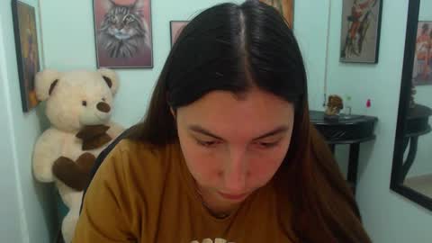 Rose online show from February 2025 07:08:02 PM