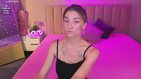 Snapshot of rose_dixon chatting on June 2026 11:38:02 PM Kimberlly online show from June 2026 11:38:02 PM