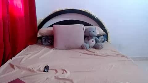 rose_elise online show from May 2026 11:29:02 AM