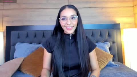 roseaurora online show from April 2026 12:39:02 PM