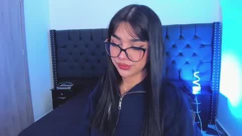 Rose online show from November 2025 02:05:04 PM