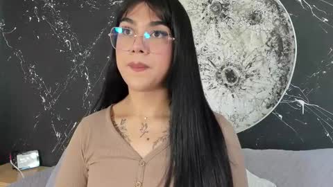 Rose online show from November 2025 02:43:02 PM