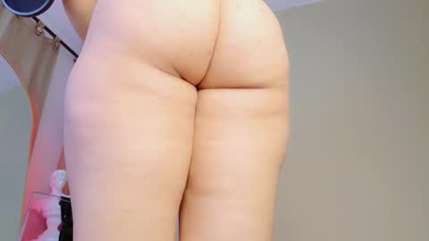 rosedelic online show from March 2025 05:17:02 AM